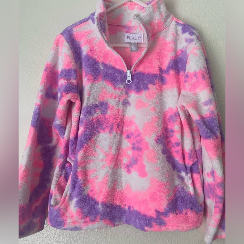 Children’s Place fleece in size Small
